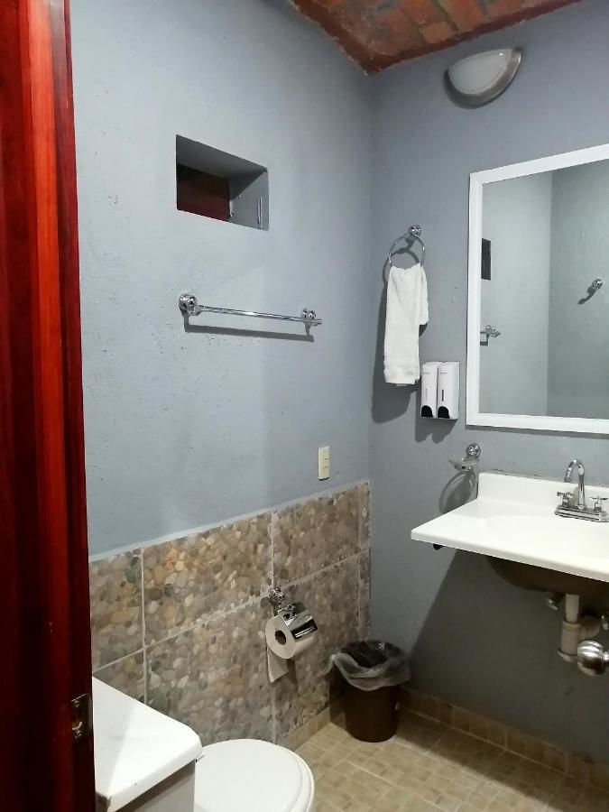 Hotel Hacienda Tonalmain, Central Nueva Tonala  Ngoại thất bức ảnh